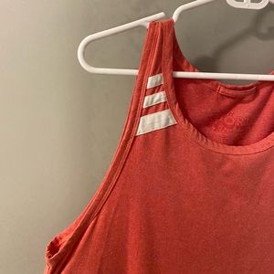 Marine Layer Sport Tank in Salsa Heather